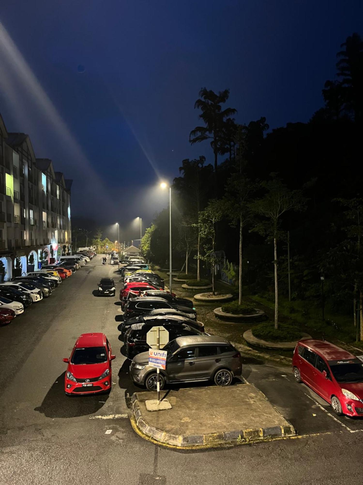 Fazlia Resthouse At Golden Hills Cameron Highlands Near Pasar Malam Танах-Рата Екстер'єр фото